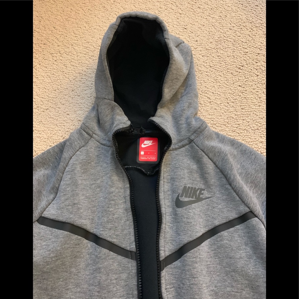 Nike hoodie kids size L